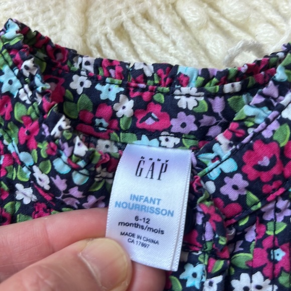 Baby GAP 6-12 Months Top - Picture 4 of 6